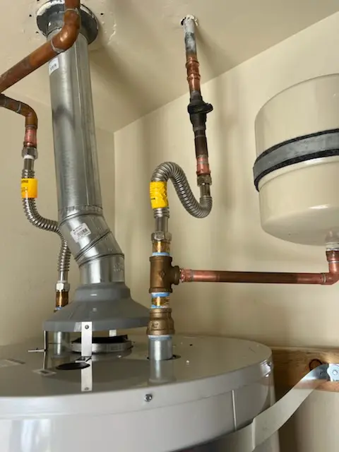 Water heater installation and plumbing repair in Van Buren